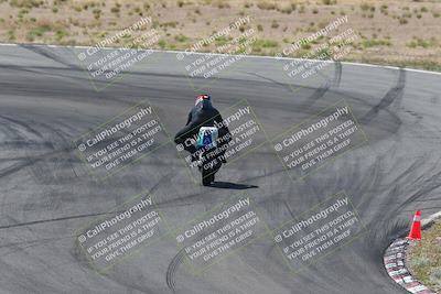 media/Apr-20-2025-AHRMA (Sun) [[393a79c373]]/Race/Group 2/Turn 4b/